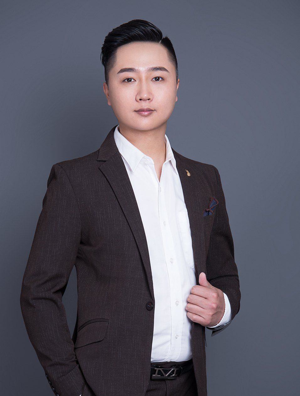 赫拟欣装饰设计师-许小龙