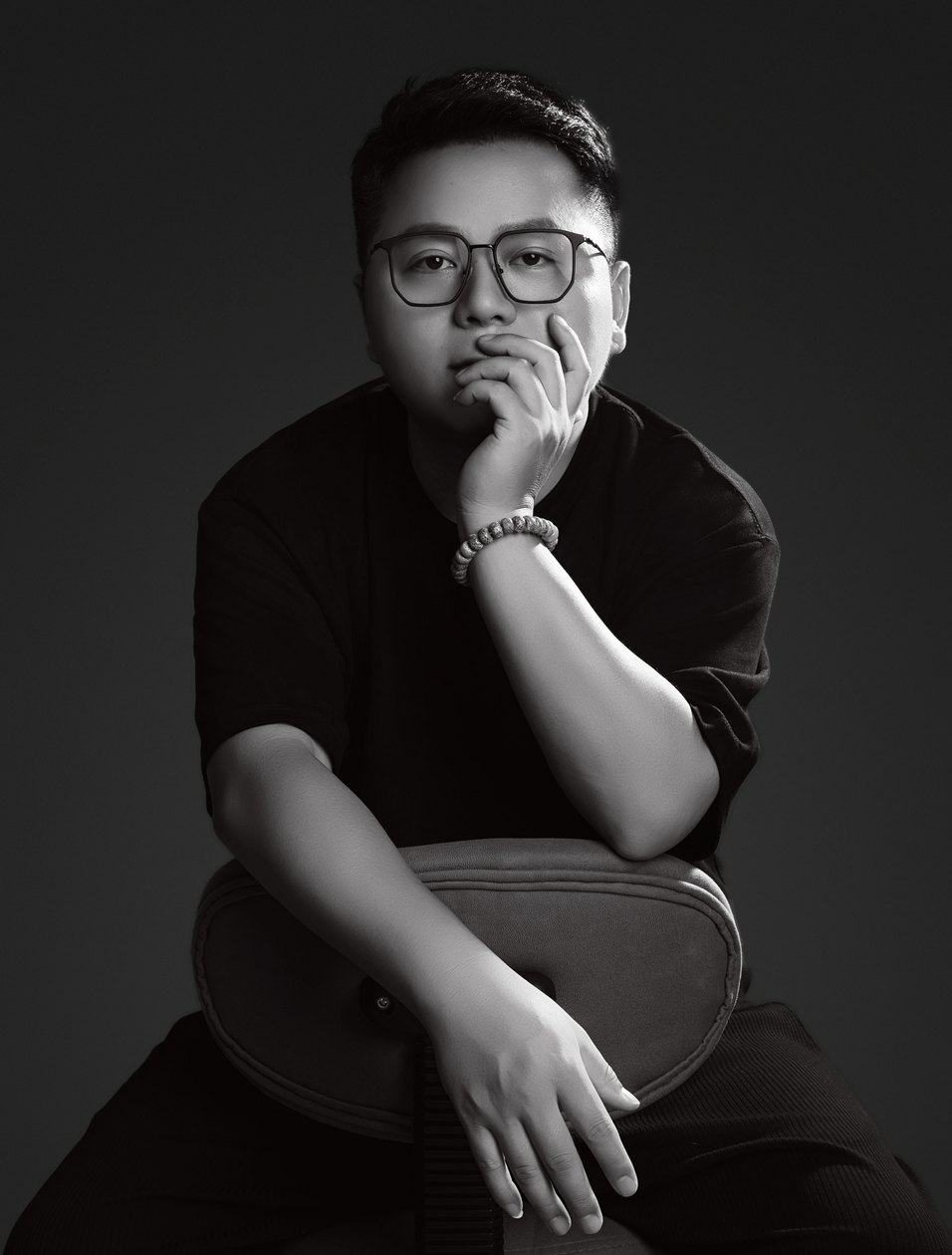 赫拟欣装饰设计师-陈军