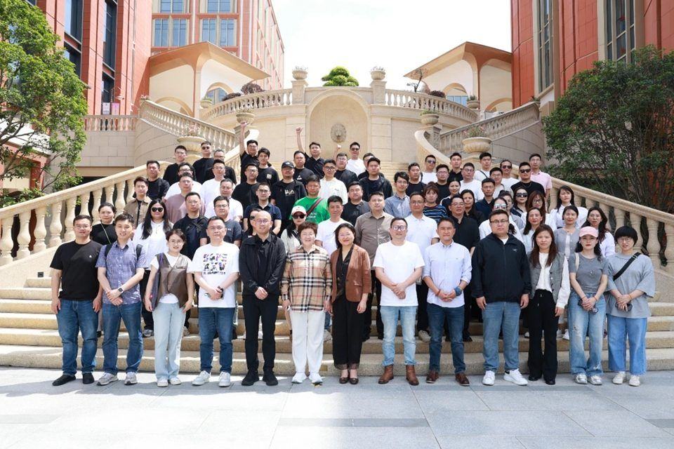 深耕智家新赛道|赫拟欣装饰赴华为上海练秋湖研发中心研学纪实